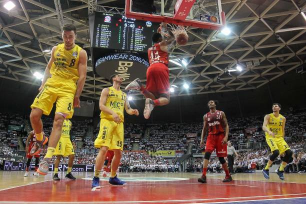 念与巴黎阵 念与巴黎阵