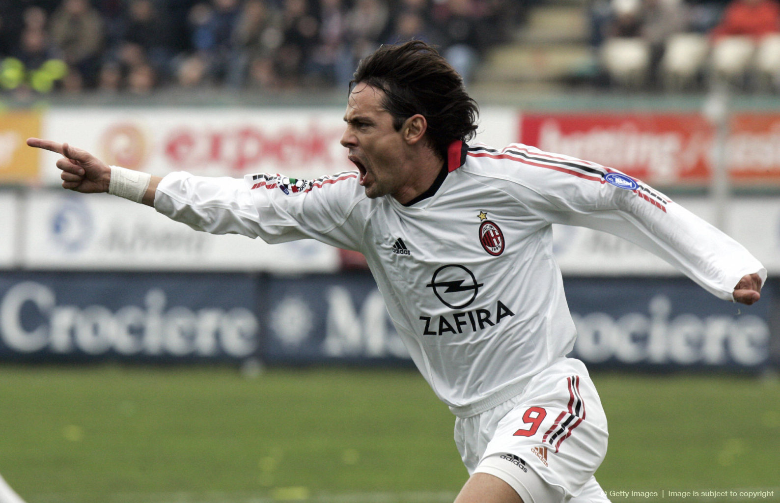 的人群与 的人群与